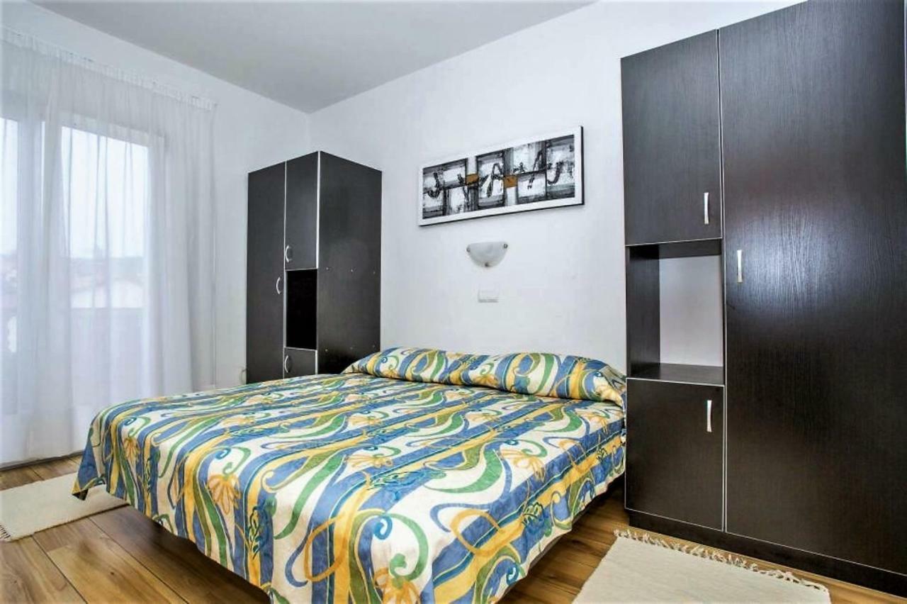 Apartments Macolic Раб Экстерьер фото