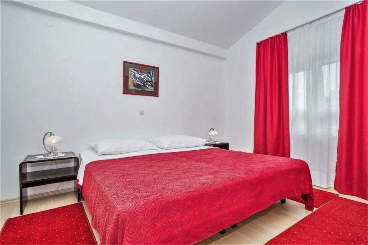 Apartments Macolic Раб Экстерьер фото