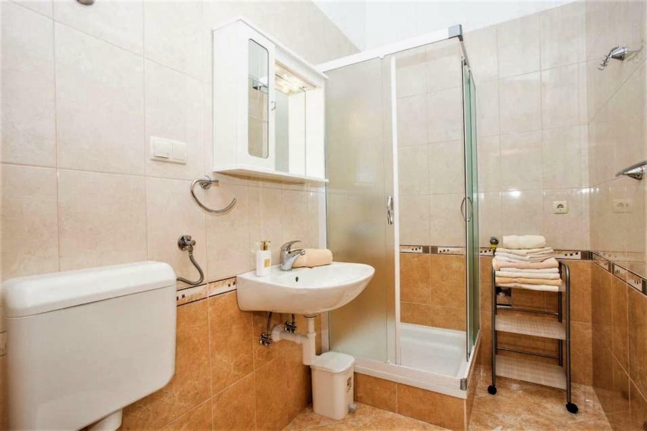 Apartments Macolic Раб Экстерьер фото